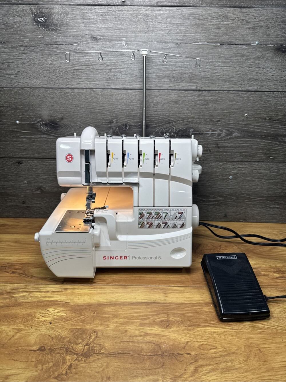 SINGER Professional 5 Serger Machine 14T968DC Mechanical Portable Household